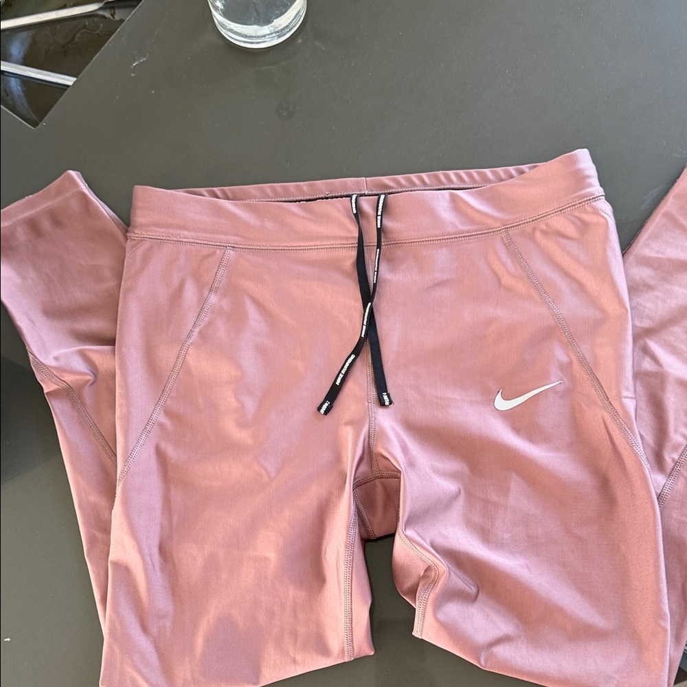 Nike Mauve Leggings
